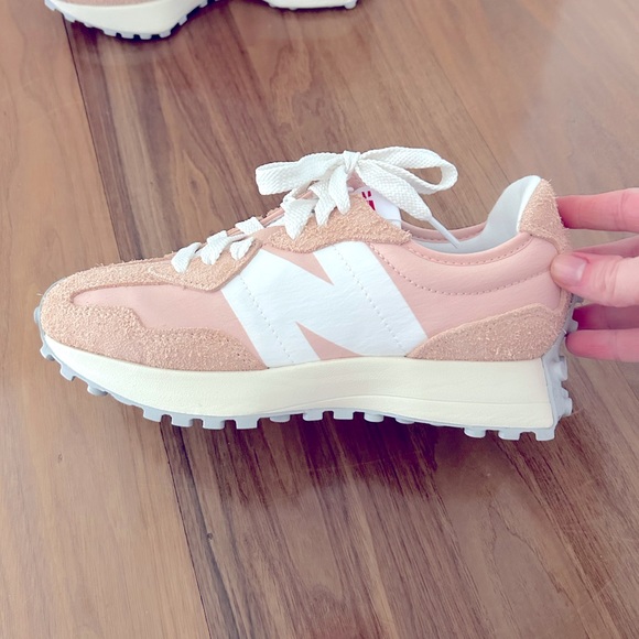 New Balance 327 Sneakers - Picture 6 of 11